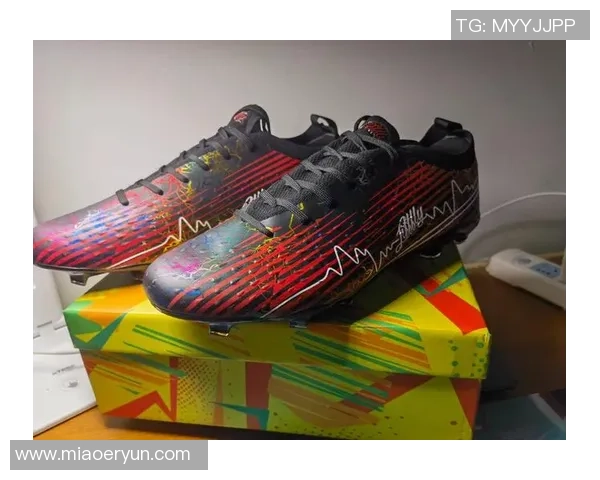 哪些足球明星推出了自己的专属足球鞋与品牌合作故事