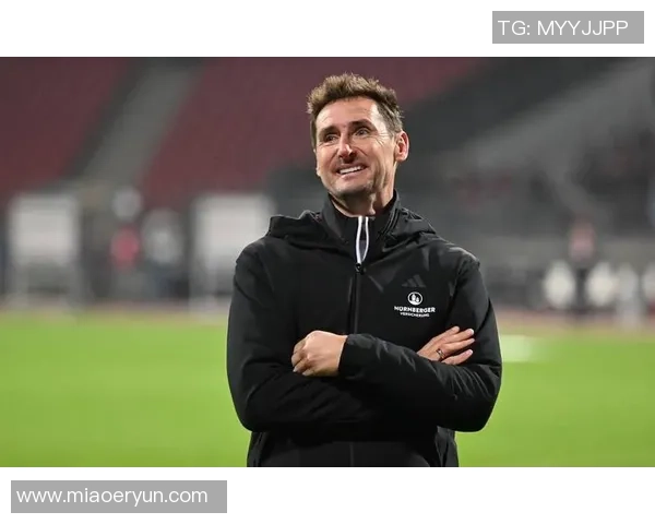 德国足球历史十大传奇球星盘点 各时代英雄荣耀与贡献 德国足球历史十大传奇球星盘点 各时代英雄荣耀与贡献